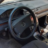auto mercedes 250d 