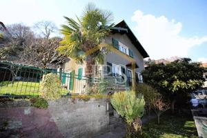 Villa di 150 m² con 5 locali e box auto a Plesio