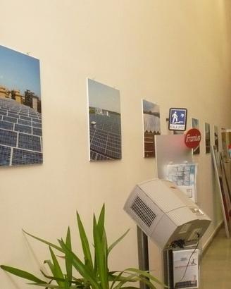 Ufficio nuovo, elegante pronto all'uso arredato