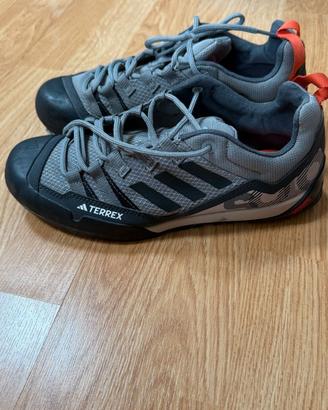 Adidas Hiking TERREX SWIFT SOLO 2.0 -numero 39 1/3