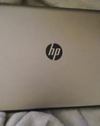 pc portatile hp con carica batteria