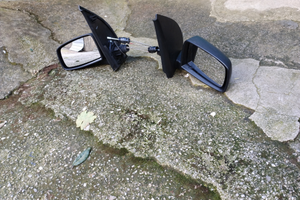 Specchietti retrovisori Sx e Dx