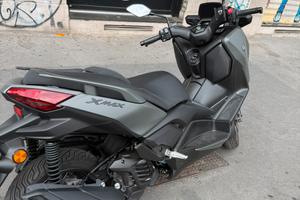 Xmax 125 tech kamo