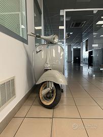Vespa 125 vnb 3 1962 targa  oro ASI
