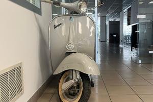 Vespa 125 vnb 3 1962 targa  oro ASI