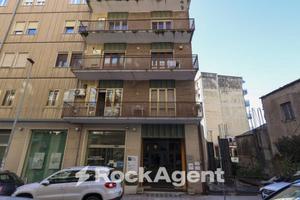 QUADRILOCALE SIGNORILE IN