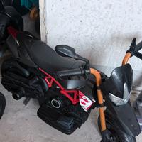Moto bimbo aprilia