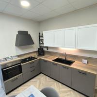 CUCINA STOSA IN ESPOSIZIONE SOTTOCOSTO