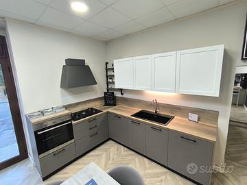 CUCINA STOSA IN ESPOSIZIONE SOTTOCOSTO