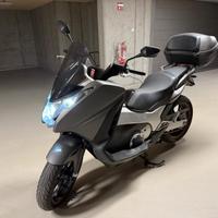 Honda 750  Rc71 Scooter 