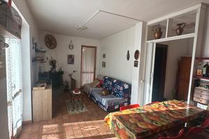 Appartamento con ampia terrazza abitabile