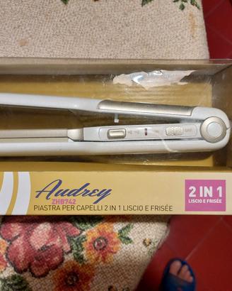 Piastra per capelli marca Zephir.