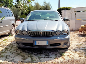 Jaguar X tipe