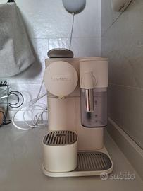 macchina da caffè Nespresso Lattissima One
