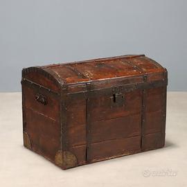 Baule in Rovere Tinto Noce - Fine XIX Secolo