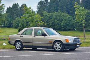 Mercedes 190E 2.0