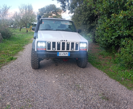 Jeep Cherokee xj 2.5 VM