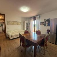 Treviso, appartamento con una camera + studio