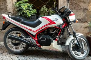 Honda VF 400 TOP