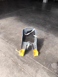 seggiolino anteriore trasporto bambini bicicletta 