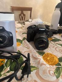 macchina fotografica Canon EOS 1100D