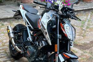 KTM Duke 390 2021