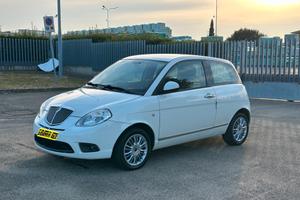 Lancia Ypsilon 1.3 MJT 75 CV Diva