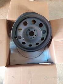 4 cerchi originali 15 pollici  per alfa 147