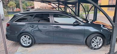 KIA Ceed III SW 1.4 MPI Business Class Techno Pack