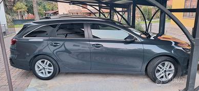 KIA Ceed III SW 1.4 MPI Business Class Techno Pack