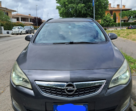 Opel Astra J