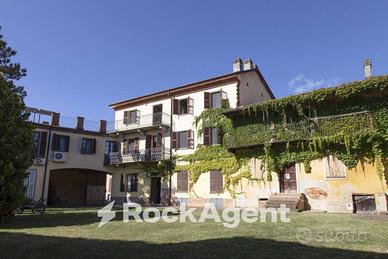 ELEGANTE CASA DI CAMPAGNA NEL MONFERRATO