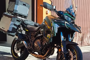 Benelli trk 702