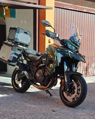 Benelli trk 702