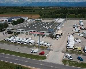 Affittô uso parcheggio camion o altro mq 2000 teve