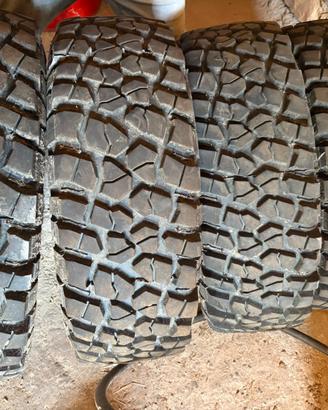 CERCHI E GOMME 265/70 16