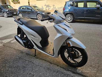 Honda SH 125 SH125 Pearl Cool White