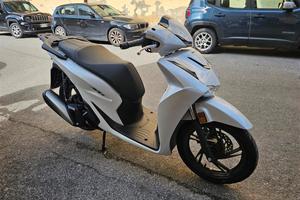 Honda SH 125 SH125 Pearl Cool White