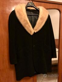 Cappotto donna con collo di pelliccia
