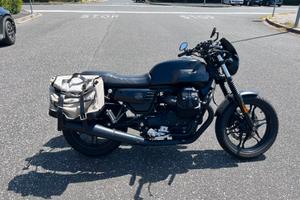 Moto Guzzi V7 III stone