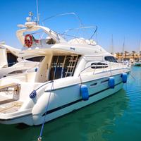 Riparazione . nautica yacht