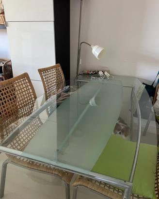 Tavolo vetro e acciaio