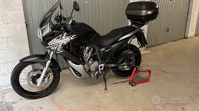 Transalp 700 - 06/2013 - 36000 km