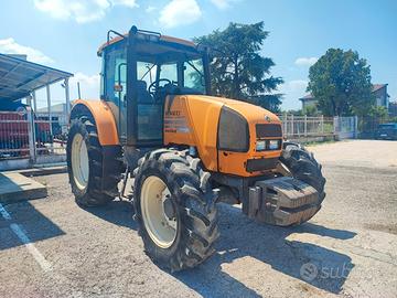 Renault Ares 620 RZ-cabina sospesa