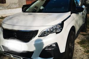 Peugeot 3008 130cv  bluehdi 