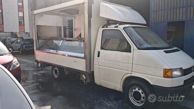 VOLKSWAGEN autonegozio LT