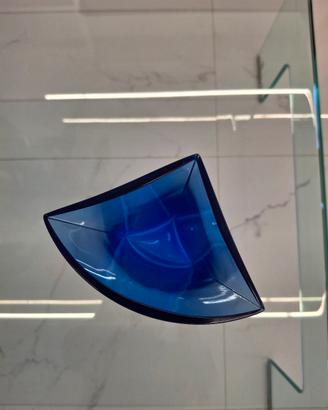 vaso in cristallo azzurro