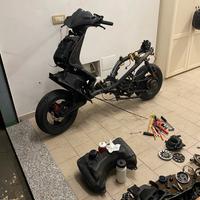 Qualunque ricambio Peugeot / Speedfight