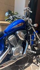 Honda shadow 600 Vendita in Moto e scooter