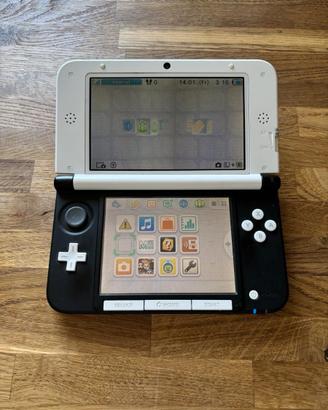 Nintendo 3DS XL Nero / Bianco-Leggi descrizione